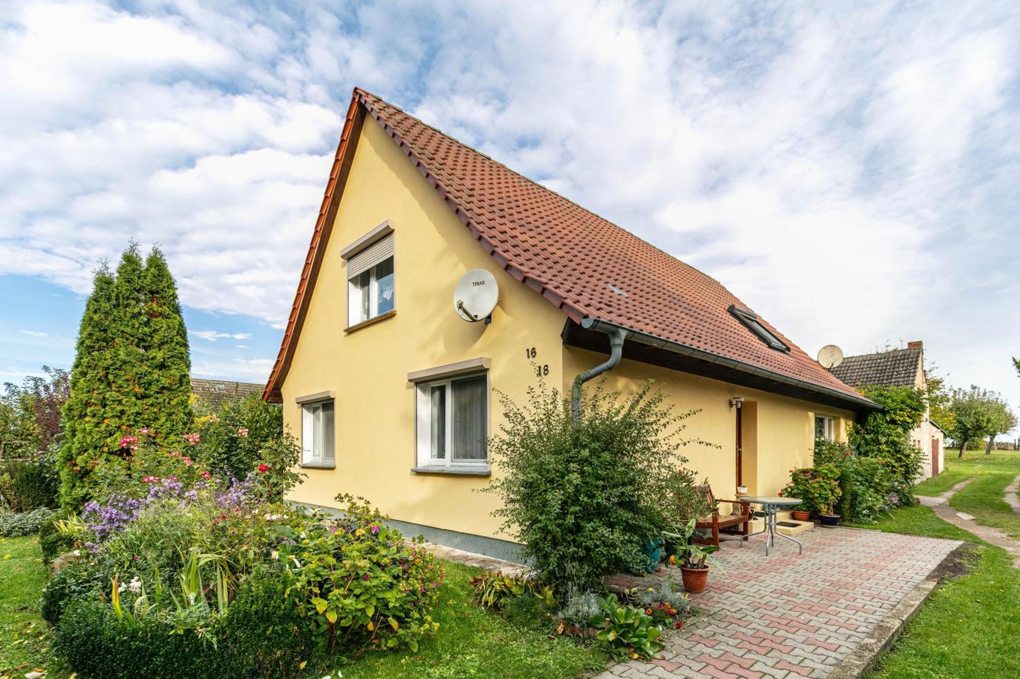 Ferienwohnung Im Blumengarten Angermunde Exterior photo